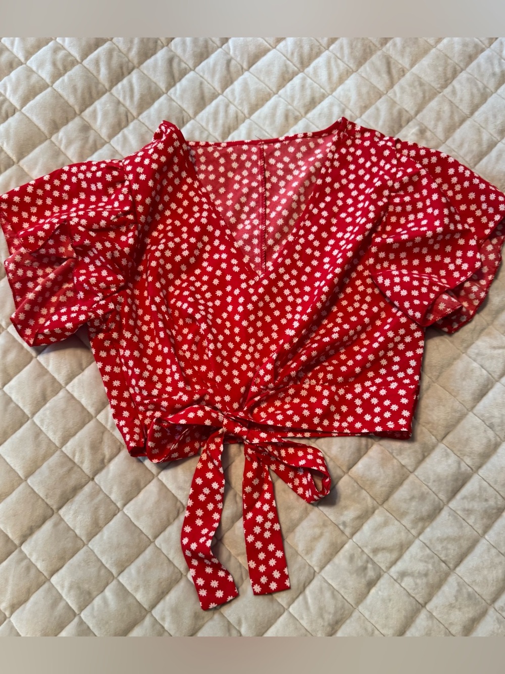 SHEIN Red Floral V Neck Tie-Bow Crop Blouse